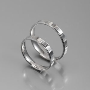 Ζευγάρι Βέρες γάμου-αρραβώνα σε Λευκόχρυσο Κ14 (Σχ.23-11)